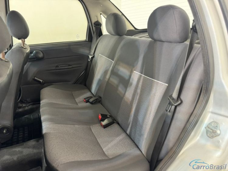 Edgiro Veículos | Corsa Sedan 15/15 - foto 9