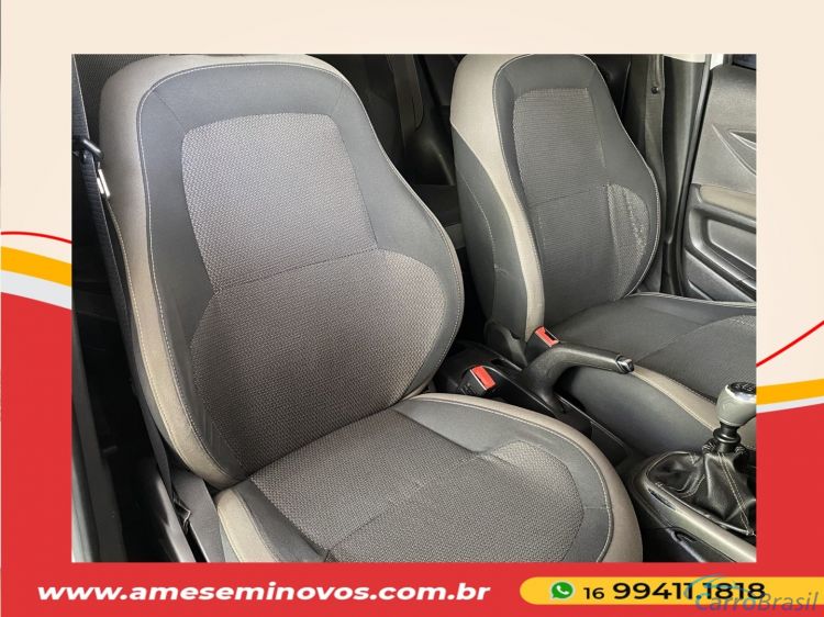 Ame Seminovos | Prisma 1.4 MPFI LT 8V FLEX 4P MANUAL 14/15 - foto 7