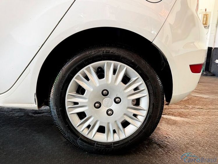M.C Veiculos | Fiesta Hatch 1.5 S HATCH 16V 15/16 - foto 9