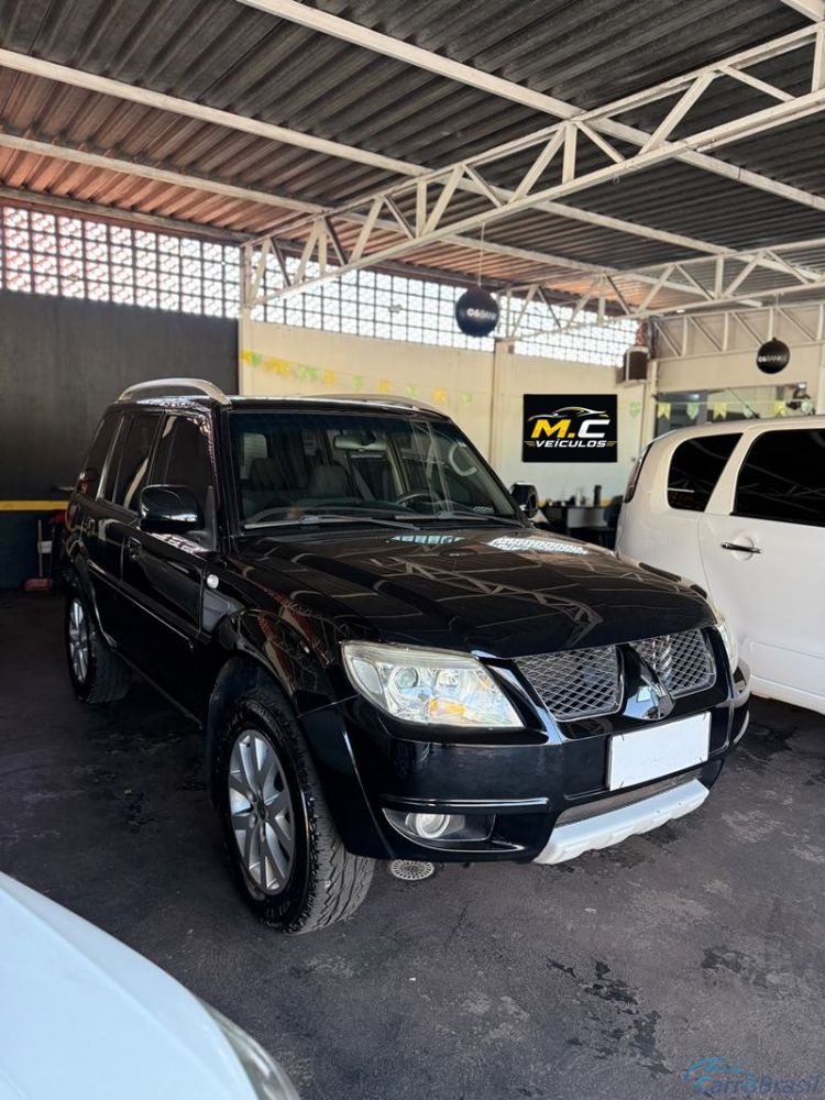 M.C Veiculos | Pajero TR4 2WD 2.0 4P. 12/13 - foto 7
