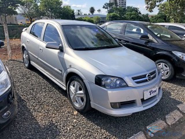 File:Chevrolet Astra 2.4 16v Hatchback 2005 (14861211839).jpg