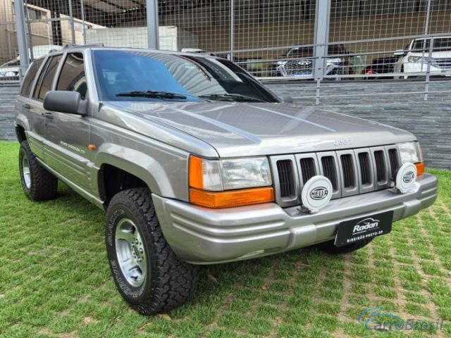 Mais detalhes do Jeep Grand Cherokee Laredo 4.0 Aut. Gasolina