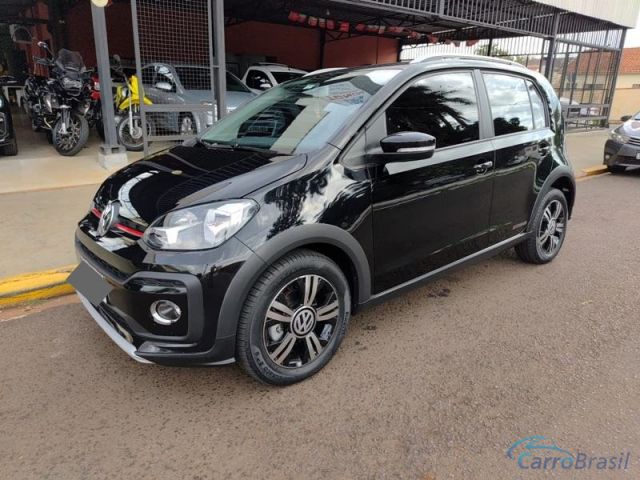 Mais detalhes do Volkswagen Up TSI Xtreme 4P.  Flex