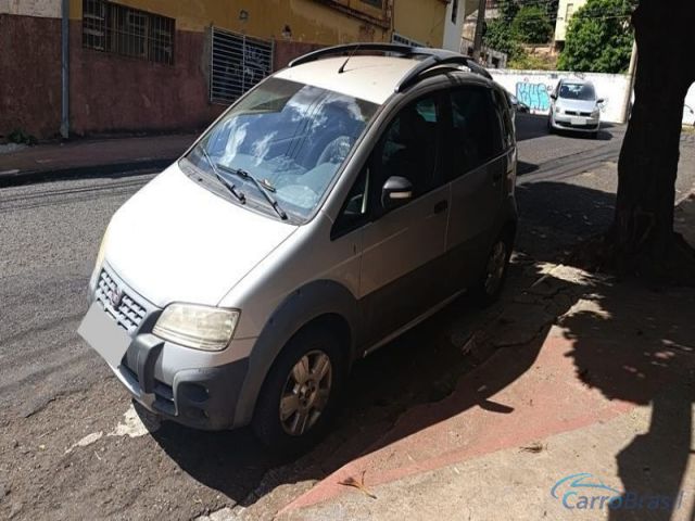Mais detalhes do Fiat Idea Adventure Loker 4P.  Flex