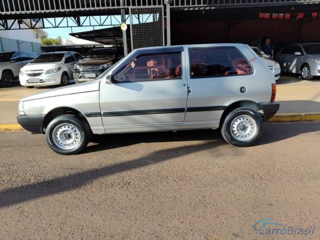 Mais detalhes do Fiat Uno Mille Brio 2P.  Gasolina