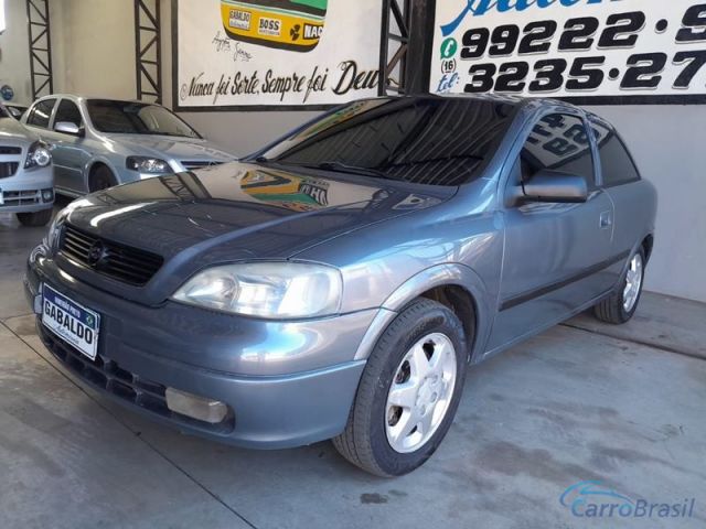 Mais detalhes do Chevrolet (GM) Astra Hatch 2.0 GLS 2P.  Gasolina