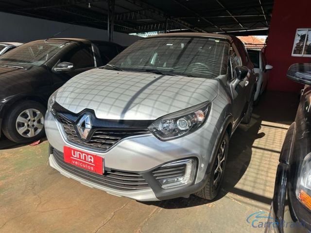 Mais detalhes do Renault Captur 1.6 4P.  Flex