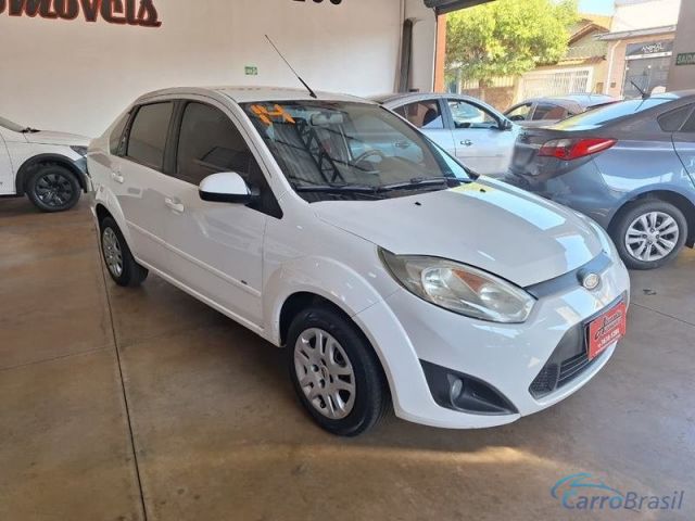 Mais detalhes do Ford Fiesta Sedan 1.6 4P. Flex