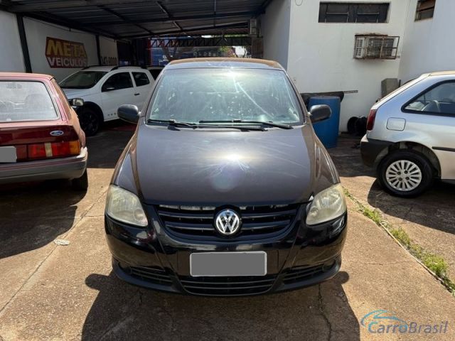 Mais detalhes do Volkswagen Fox 1.0 City 4P.  Flex