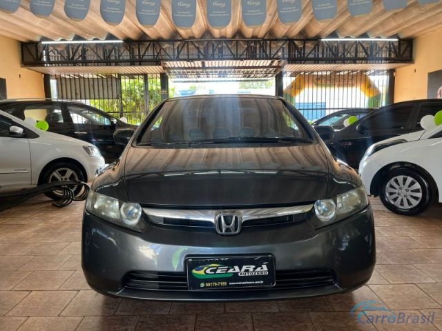 Mais detalhes do Honda Civic LXS 1.8 Flex