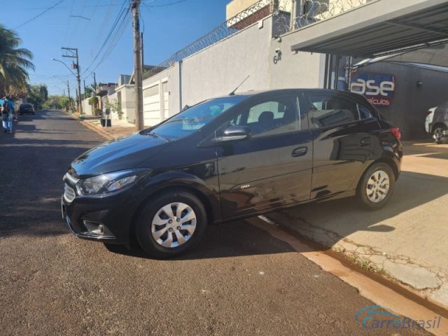 Mais detalhes do Chevrolet (GM) Onix LT 1.0 Flex Flex