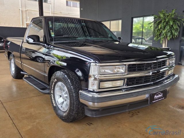 Mais detalhes do Chevrolet (GM) Silverado DLX 4.2  