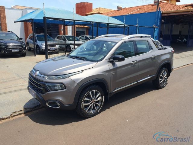 Mais detalhes do Fiat Toro Volcano Diesel 4x4 Diesel