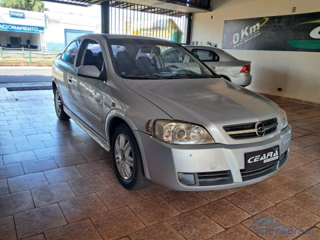 Mais detalhes do Chevrolet (GM) Astra Hatch Elegance Flex