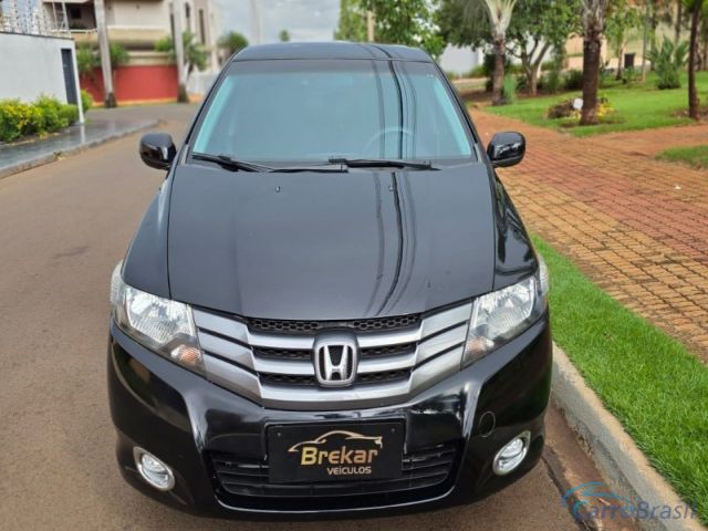 Mais detalhes do Honda City EX