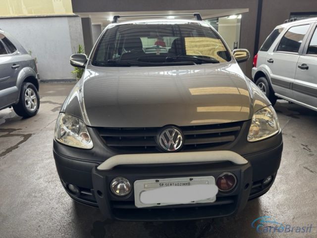 Mais detalhes do Volkswagen CrossFox  Flex
