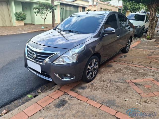 Mais detalhes do Nissan Versa 1.6 SL 4P. Flex