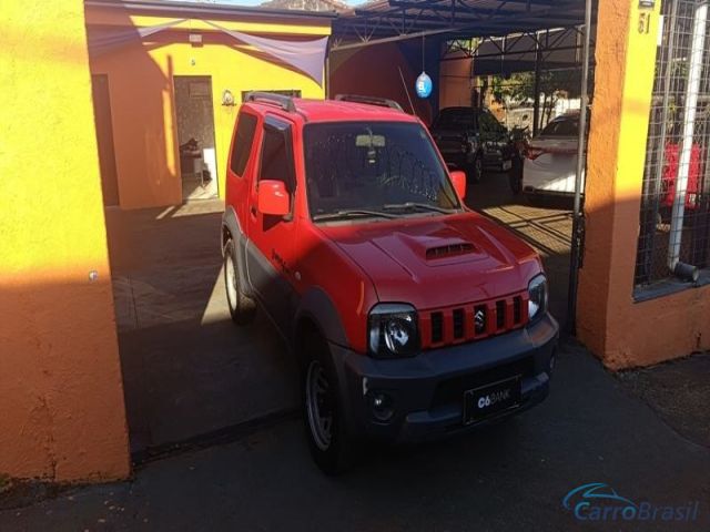 Mais detalhes do Suzuki Jimny 4 All 2P.  Gasolina