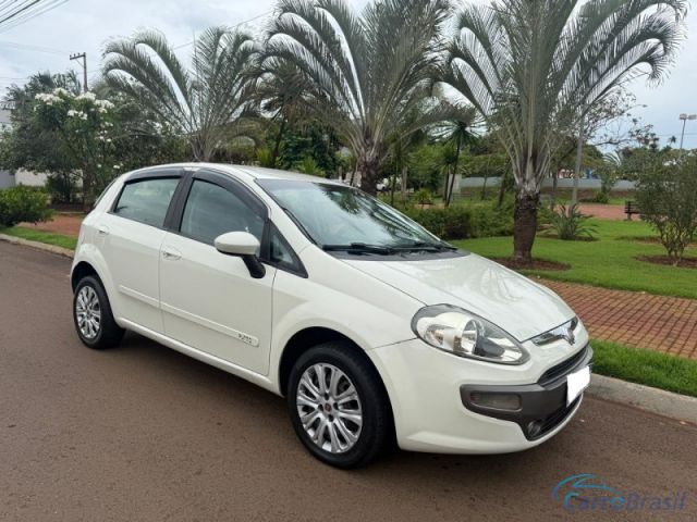Mais detalhes do Fiat Punto ESSENCE 1.6 Flex
