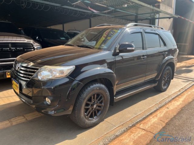 Mais detalhes do Toyota Hilux HILUX SW4 Flex