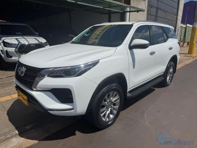 Mais detalhes do Toyota Hilux 2.7 VVT-I FLEX SRV 7L 4X2 AUTOMTICO Flex