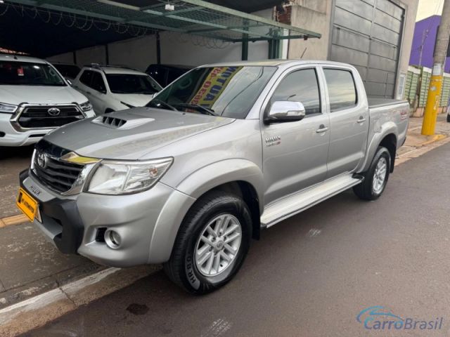 Mais detalhes do Toyota Hilux 3.0 SRV 4X4 CD 16V TURBO INTERCOOLER DIESEL 4P AUTOMTICO Diesel