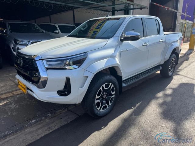 Mais detalhes do Toyota Hilux 2.8 D-4D TURBO DIESEL CD SRX PLUS 4X4 AUTOMTICO Diesel
