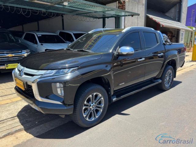 Mais detalhes do Mitsubishi L-200 2.4 16V TURBO DIESEL SPORT HPE-S CD 4P 4X4 AUTOMTICO 