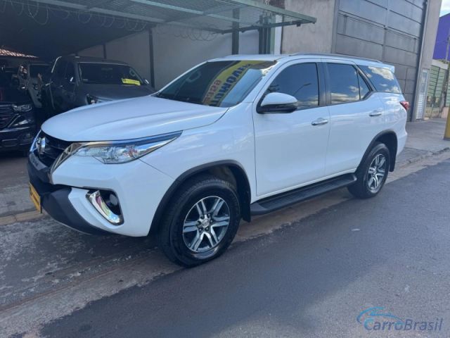 Mais detalhes do Toyota Hilux 2.7 SRV 7 LUGARES 4X2 16V FLEX 4P AUTOMTICO Flex