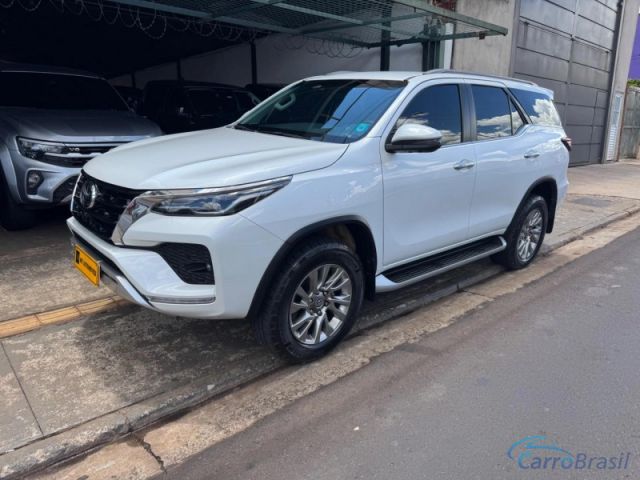 Mais detalhes do Toyota Hilux 2.8 D-4D TURBO DIESEL SRX 7L 4X4 AUTOM�TICO Diesel