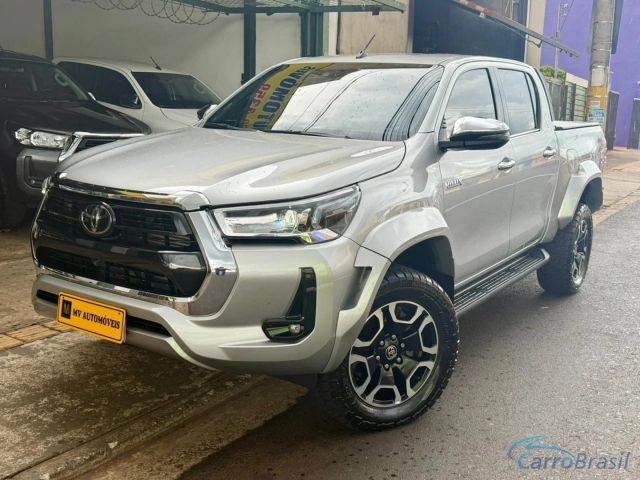 Mais detalhes do Toyota Hilux 2.8 D-4D TURBO DIESEL CD SRX PLUS 4X4 AUTOMÁTICO Diesel