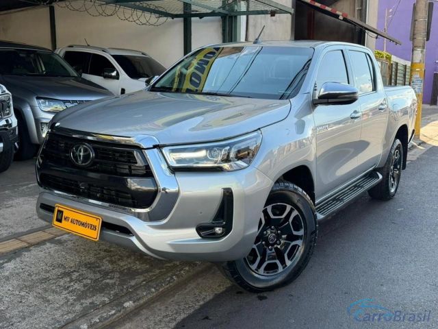 Mais detalhes do Toyota Hilux 2.8 D-4D TURBO DIESEL CD SRX LIMITED 4X4 AUTOMÁTICO Diesel