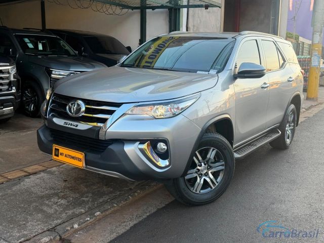 Mais detalhes do Toyota Hilux 2.7 SRV 7 LUGARES 4X2 16V FLEX 4P AUTOMÁTICO Flex