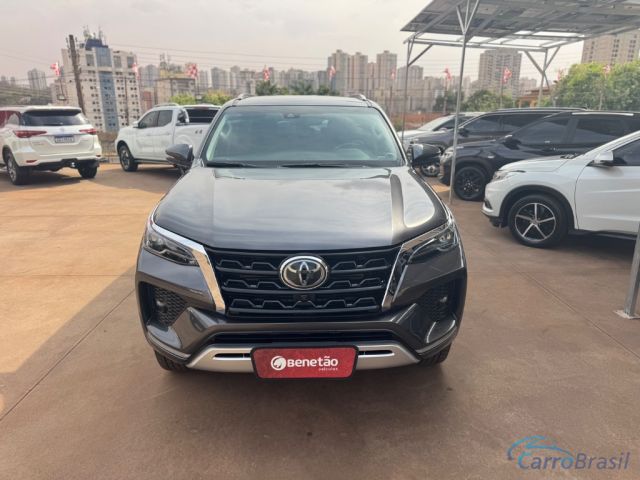 Mais detalhes do Toyota Hilux SW4 SRX 4x4 2.8 TDI 16V Dies. Aut. Diesel