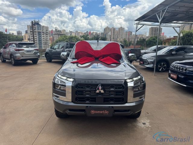 Mais detalhes do Mitsubishi L-200 HPE 2.4 CD 4x4 TB Diesel Aut. Diesel