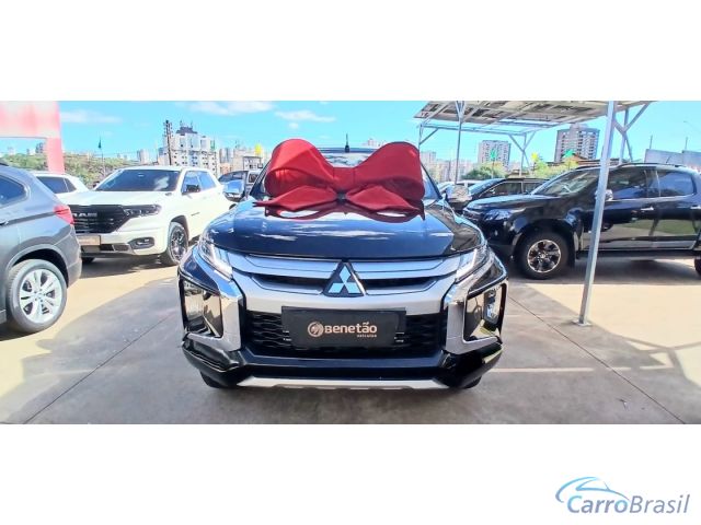 Mais detalhes do Mitsubishi L-200 2.4 16V TURBO DIESEL SPORT HPE CD 4P 4X4 AUTOMÁTICO Diesel