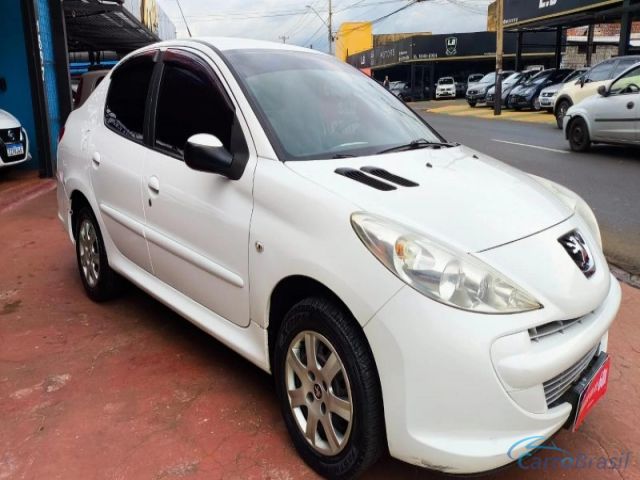 Mais detalhes do Peugeot 207 1.4 XR PASSION 8V FLEX 4P MANUAL Flex
