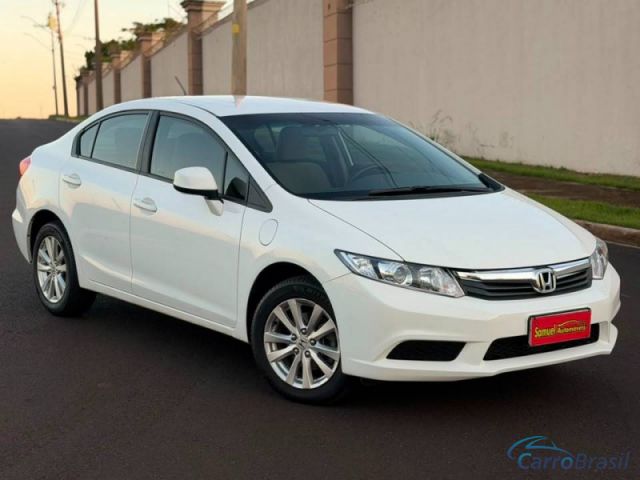 Mais detalhes do Honda Civic 1.8 LXS 16V Flex