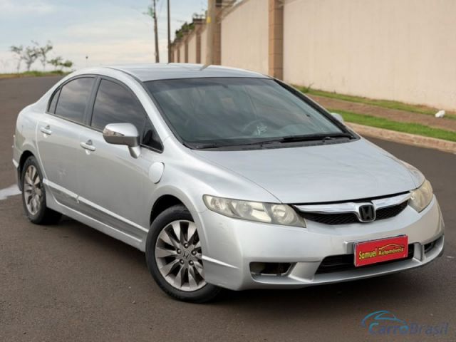 Mais detalhes do Honda Civic 1.8 LXL 16V Flex