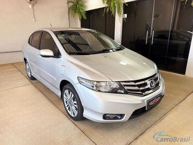 Mais detalhes do Honda City 1.5 LX 16V Flex