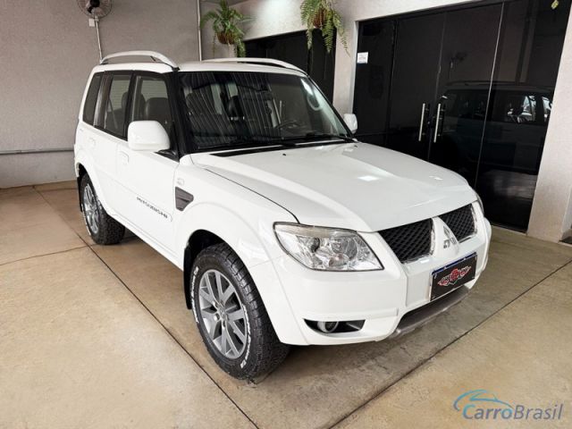 Mais detalhes do Mitsubishi Pajero 2.0 4X2 16V 140CV Flex