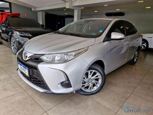 Mais detalhes do Toyota Yaris  