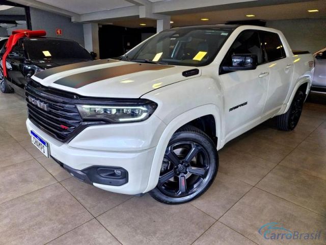 Mais detalhes do Ram Rampage  Gasolina