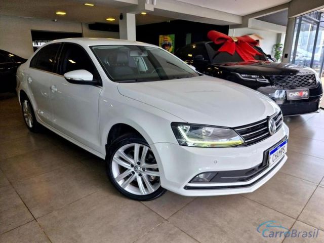 Mais detalhes do Volkswagen Jetta  Gasolina