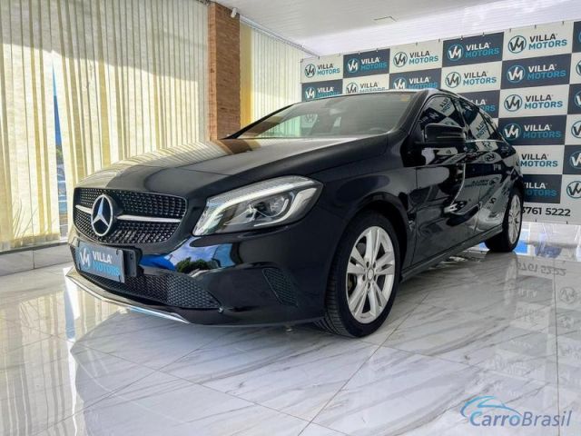 Mais detalhes do Mercedes-Benz A200  Flex