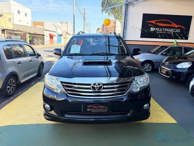 Mais detalhes do Toyota Hilux 3.0 SRV 4X4 7 LUGARES 16V TURBO INTERCOOLER Diesel