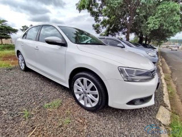 Mais detalhes do Volkswagen Jetta 2.0 COMFORTLINE 4P AUTOMÁTICO Flex