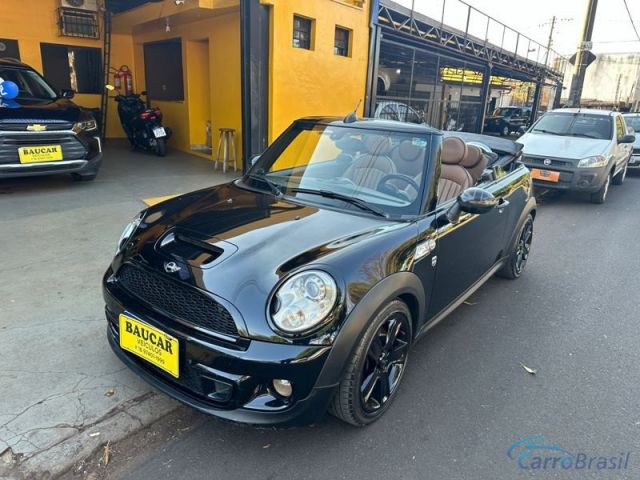 Mais detalhes do Mini Cooper Conversivel Gasolina