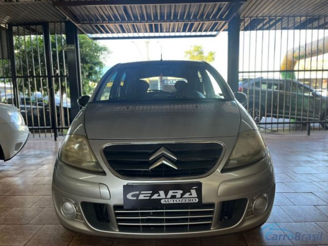 Mais detalhes do Citroen C3 GLX 1.4