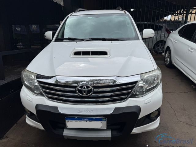 Mais detalhes do Toyota Hilux SW4 SRV 3.0 Diesel